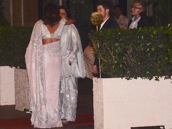 Meanwhile, Nick & Priyanka Are Deeply In Love