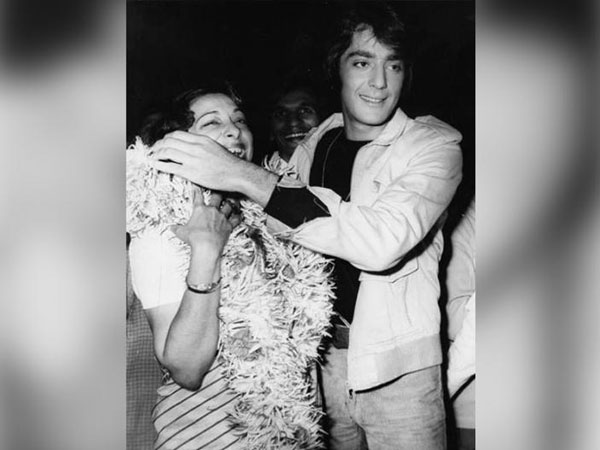 Sanjay Dutt Friend Thrashes Him, Sanjay Dutt Reveals His Mother Nargis Dutt Turned Him Into A Spoilt Brat, Sanjay Dutt - Filmibeat