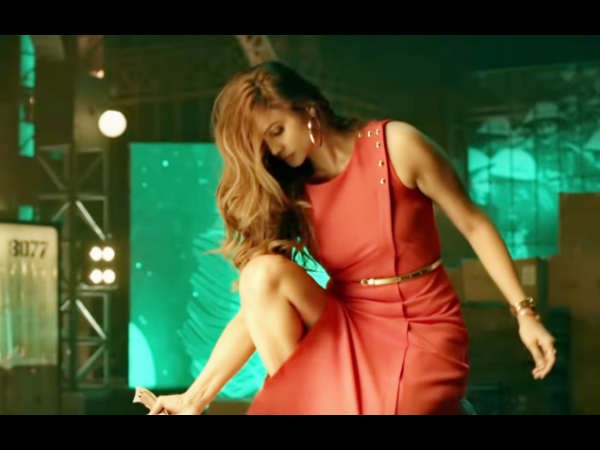 Daisy Shah As Sanjana