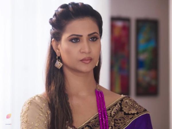 Did Anjana Kill Pooja For Betraying Her Son?