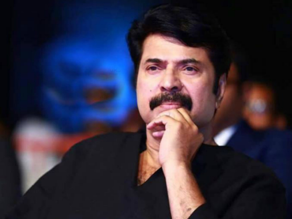 Mammootty Visits Flood Relief Camp In Chengannur & Instills Hope To All Present There Mammootty Visits Flood Relief Camp In Chengannur & Instills Hope To All Present There