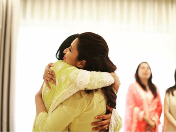 Nick Love Her, Because She Loves You Like Mad: Parineeti Chopras Emotional Post For Priyanka Chopra Nick Love Her, Because She Loves You Like Mad: Parineeti Chopras Emotional Post For Priyanka Chopra