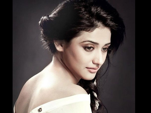 Ragini Calls Heartbreaks & Empty Pockets Her Teachers Ragini Calls Heartbreaks & Empty Pockets Her Teachers