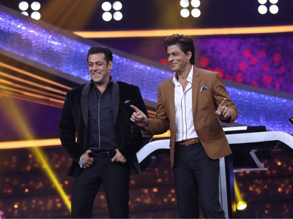 Sharukh Khan Thanks Salman Khan’s Father For His Success! Sharukh Khan Thanks Salman Khan’s Father For His Success!