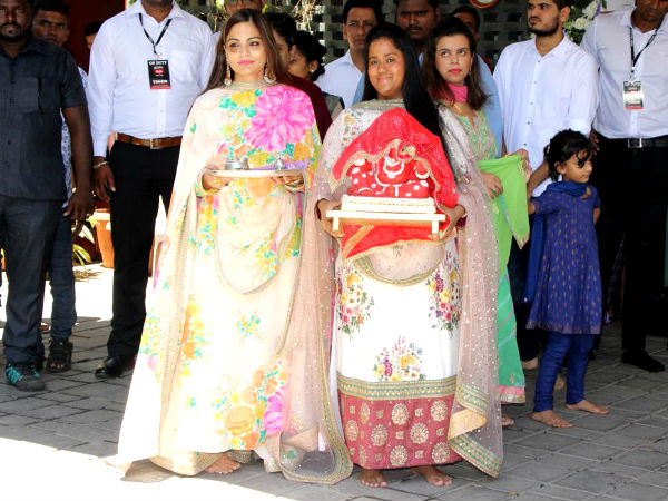 Arpita With Alvira