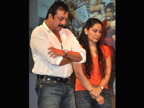 Maanayata Accepted That She Was Indeed Hurt