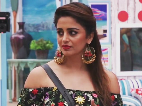 Neha Dedicates ‘Kya Hua Tera Wada’ To Sreesanth!