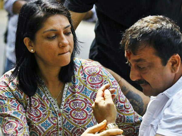 Sanjay Took A Potshot At Priya Dutt For Insulting Maanayata