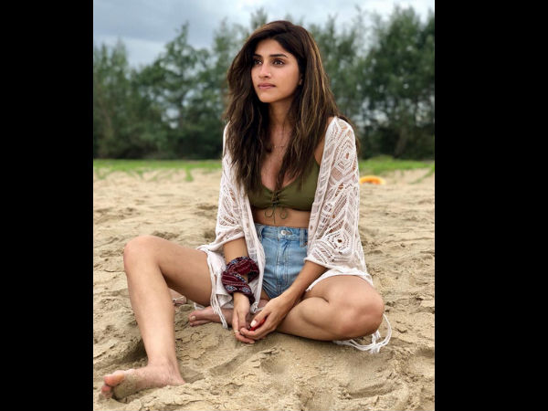 actress-sapna-pabbi-supports-tanushree-dutta-sapna-pabbi-recalls-her-own-uncomfortable actress-sapna-pabbi-supports-tanushree-dutta-sapna-pabbi-recalls-her-own-uncomfortable