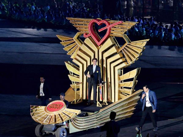 Shahrukh Khan Arrives In Glory!