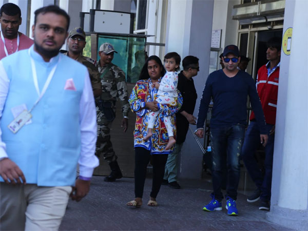 Arpita Khan Arrives With Her Son Ahil