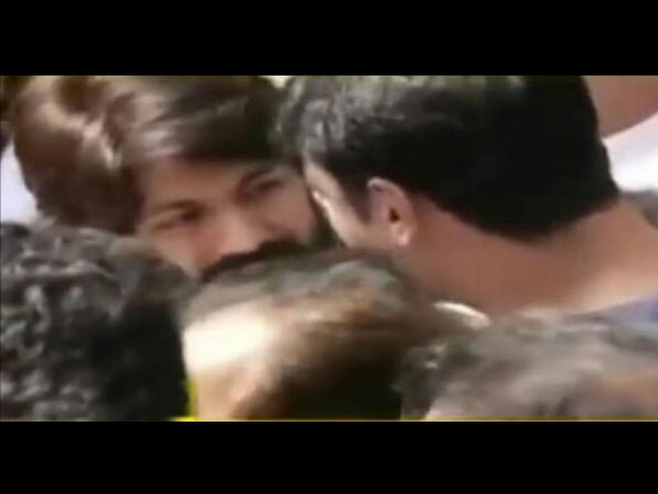 Emotional Darshan Hugged Yash?