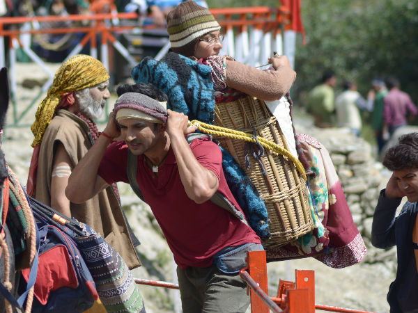 sushant-singh-rajput-shot-chilling-water-kedarnath sushant-singh-rajput-shot-chilling-water-kedarnath