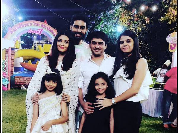 Aaradhya With Her Little Friend