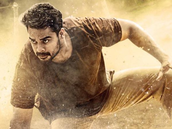 Tovino Thomas Leaves The Audiences In Awe With The Breath-taking Stunt From His Next Movie! Tovino Thomas Leaves The Audiences In Awe With The Breath-taking Stunt From His Next Movie!
