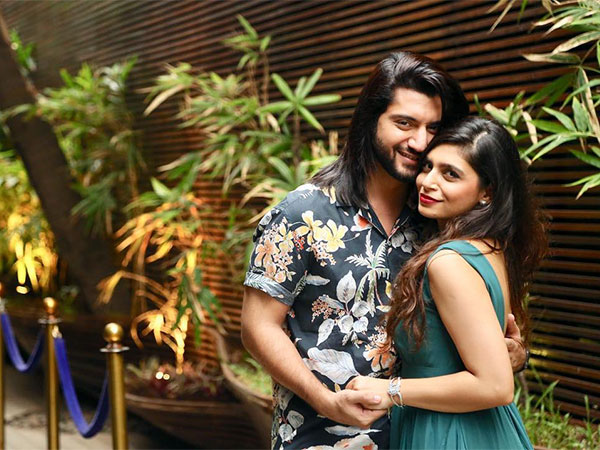 Bharati & Kunal's Wedding Attire Details