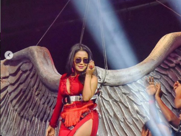 Neha Kakkar Sets The Stage On Fire; Super Dancers Introduced
