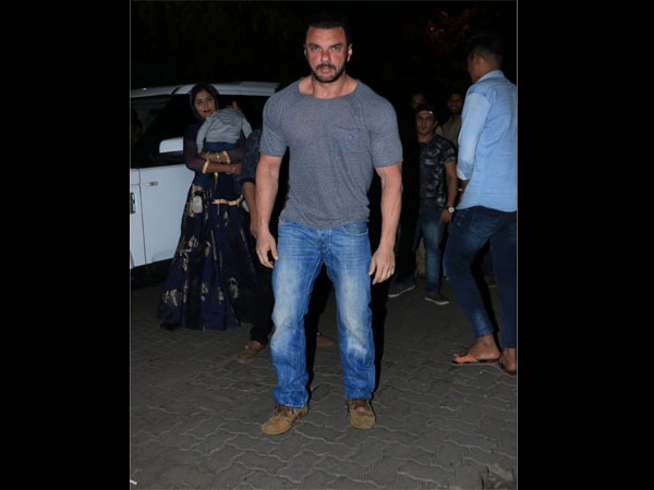 Sohail Khan Spotted At Zaheer's Birthday Party