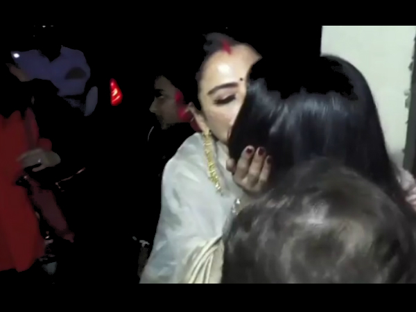 Rekha-Aishwarya's Sweet Exchange Was All Things Love