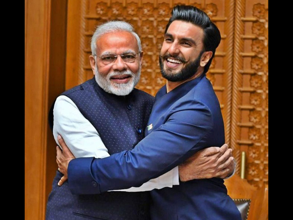 Ranveer's Jadoo Ki Jhappi To The PM