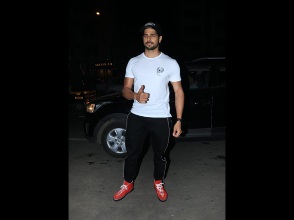 Sidharth Never Fails To Look Like A Hunk