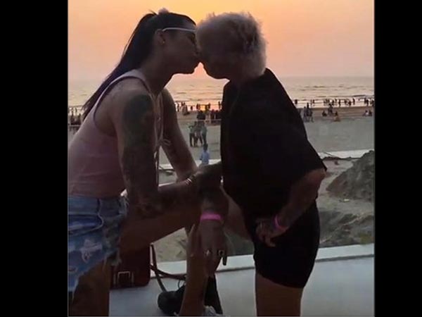 Is Sapna In Touch With Bani J?