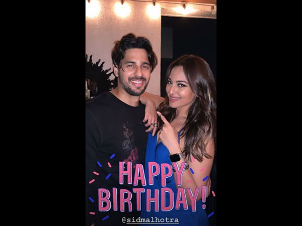 Sona Poses With Sid