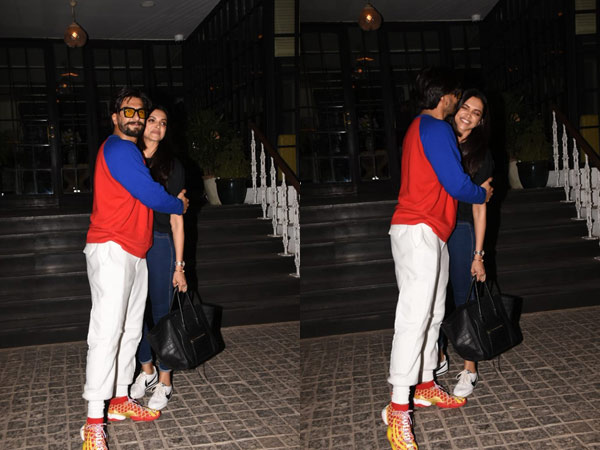 Deepika & Ranveer's Adorable PDA