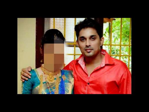 Rajesh's Mother Threatens Shruthi