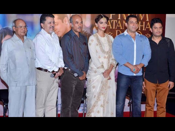 I Was Lucky To Have Worked With Shri Rajkumar Barjatya, Says Sonam Kapoor