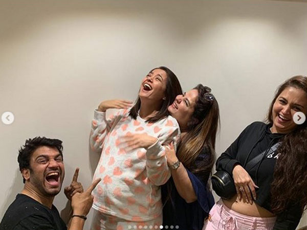 Surveen & Her Friends Have A Hearty Laugh