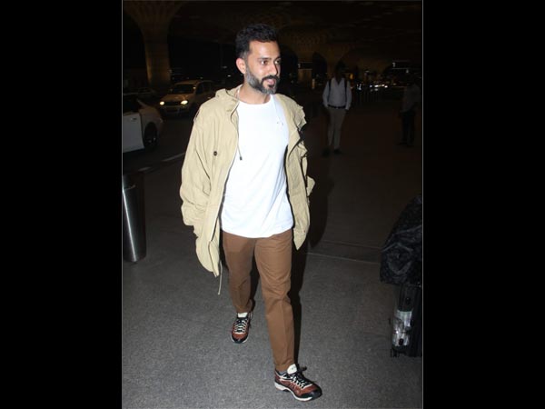 Anand Ahuja Jets Off