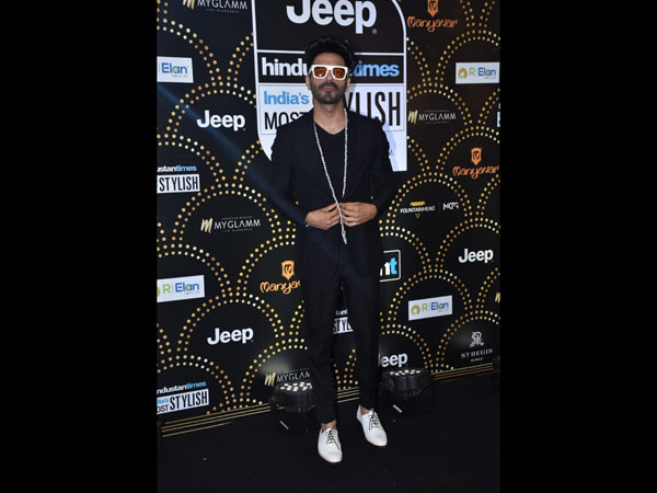 Aparshakti Khurana Looks Cool In All Black