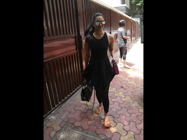 Kiara Advani Looks Hot Post Her Yoga Session