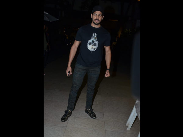 Sidharth Malhotra At Marjaavaan's Wrap Up Party