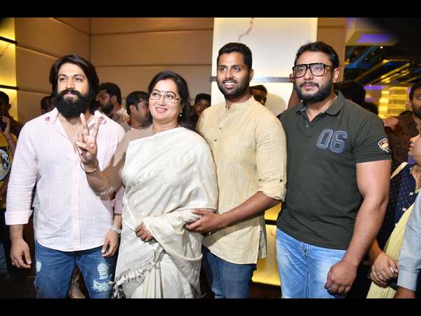 Fans Criticize Yash & Darshan