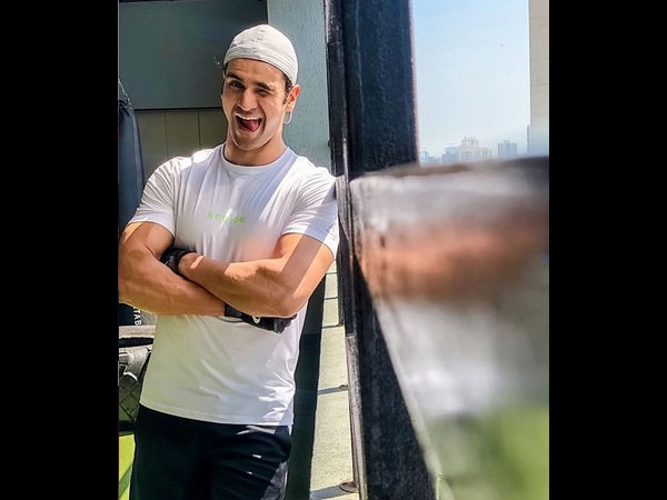 Vivek’s Hilarious Reply To Divyanka’s Pregnancy Rumours