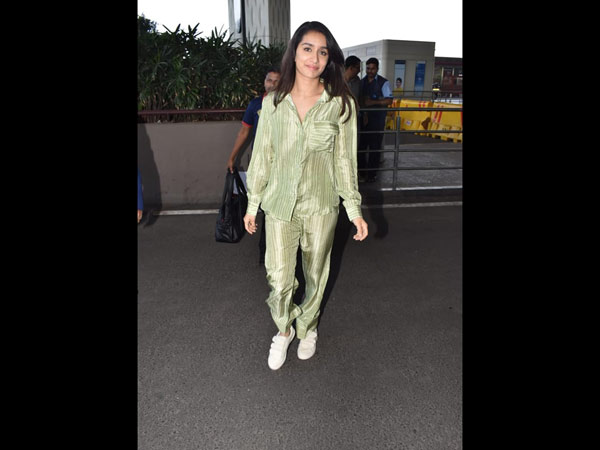 Shraddha Kapoor Snapped At The Airport