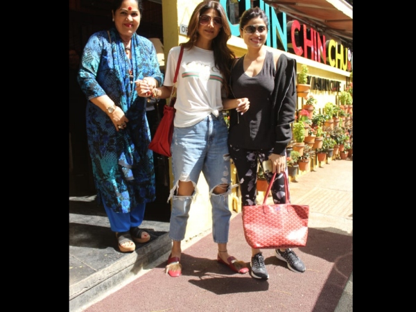 Shilpa Shetty's Lunch Outing With Family
