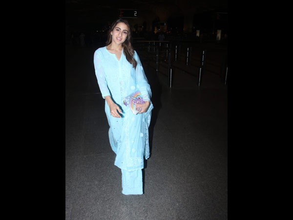 Sara Ali Khan Looks Lovely In An Indian Ethnic Look