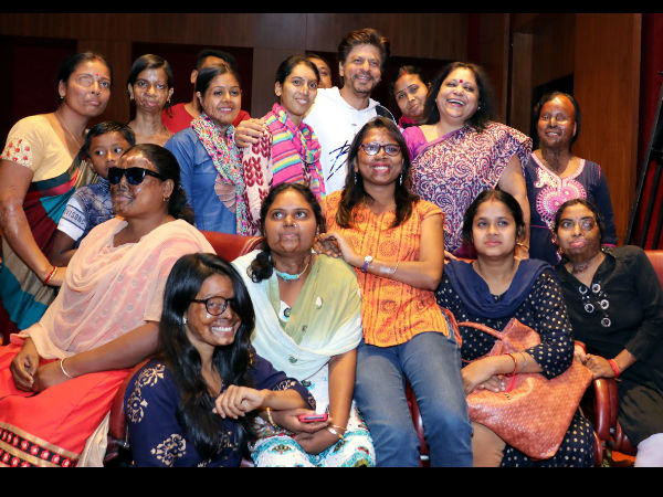 shahrukh-khan-meer-foundation-organizes-corrective-surgeries-for-acid-attack-survivors shahrukh-khan-meer-foundation-organizes-corrective-surgeries-for-acid-attack-survivors