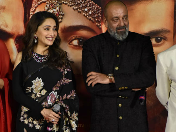 Zero Awkwardness Between Sanjay Dutt & Madhuri Dixit