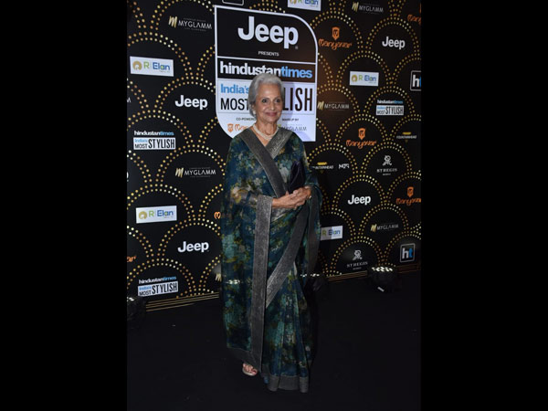 Waheeda Rehman Maintains Elegance