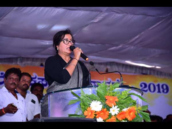 Did Muniratna Backstab Sumalatha?