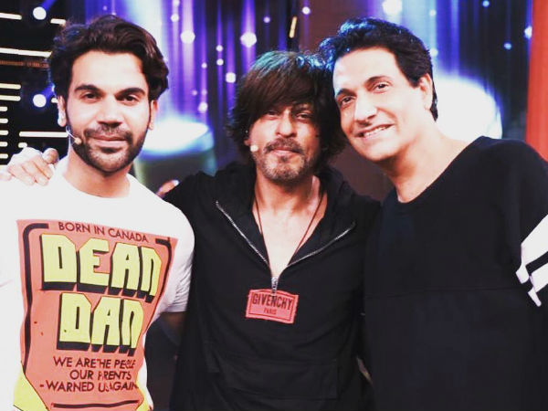 shahrukh-khan-vicky-kaushal-rajkummar-rao-caught-rehearsing-for-filmfare-awards shahrukh-khan-vicky-kaushal-rajkummar-rao-caught-rehearsing-for-filmfare-awards