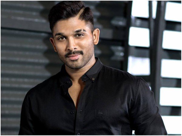 Ram Charan Motivates Allu Arjun To Change His Mind