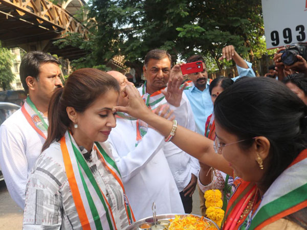Urmila Matondkar Files A Police Complaint