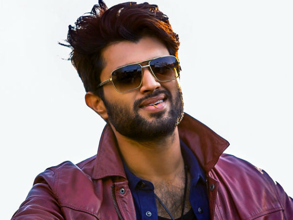 Vijay Deverakonda Spreads Love