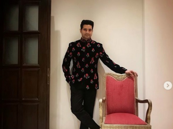 The Actor To Play A Father To Two Girls!