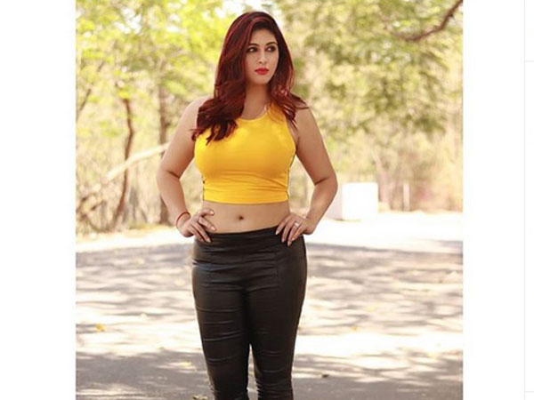 Vahbiz Shuts People Concerned About Her Divorce With Vivian